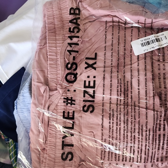 Zenana maxi skirts. I have two size 1X in Blue. One in orig pkg. One XL Rose - Picture 6 of 6